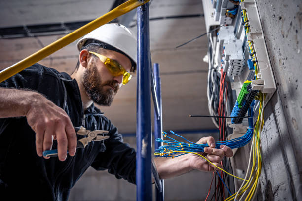 Best Licensed Electrician  in Cecilia, LA